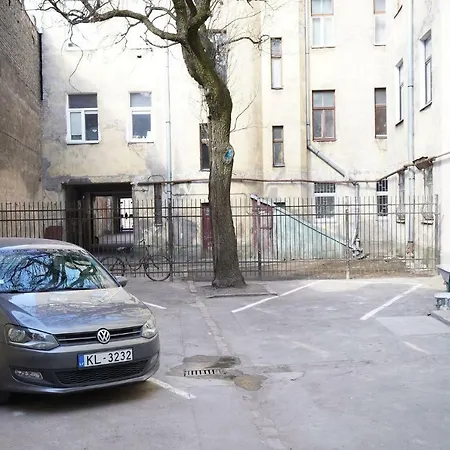 New Bohemian Crash Pad In Center * Riga